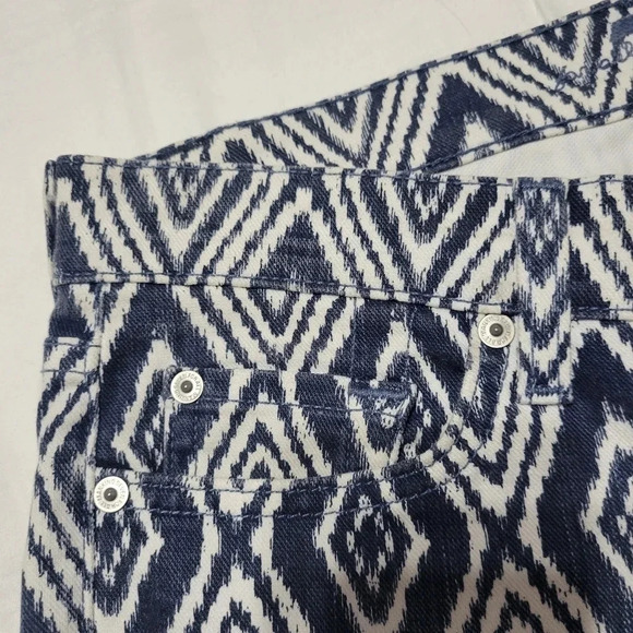NWOT 7 For All Mankind The Cropped Skinny in Blue & White Ikat Print, Sz 26. - Picture 3 of 7